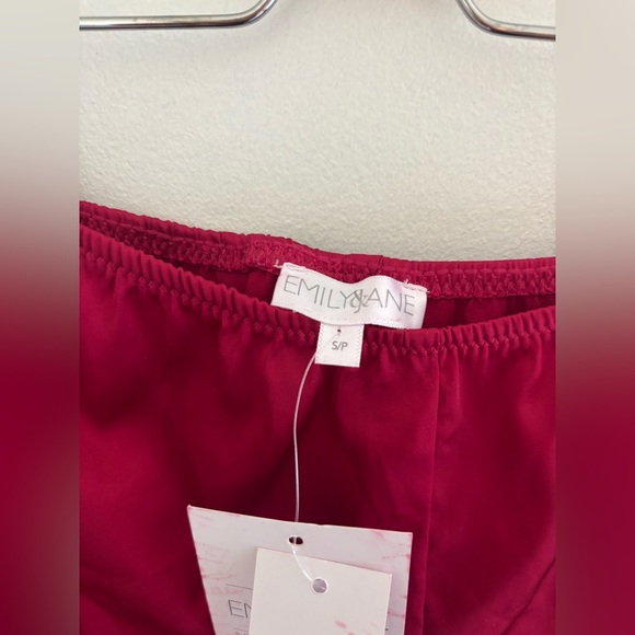 Emily & Jane Satin Glam Lace Stretch Sleep Shorts in Red NWT - Picture 4 of 5